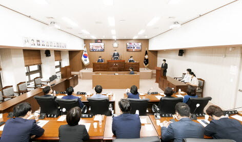 제8대 김포시의회는 제218회 임시회 제1차 본회의를 3일 개최하고 전반기 원구성을 완료했다. 사진=김포시의회 제공