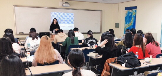 2019 국립대학 육성사업 사범대학 ‘예비교사와 현장교사 간 현장수업 역량증진사업’ 현장수업 모습. 사진=경상국립대 제공