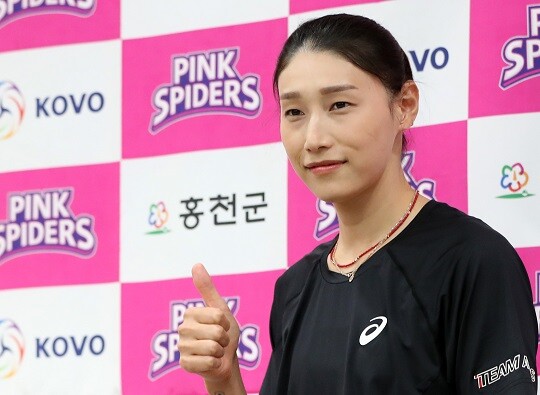 김연경이 중국 상하이에서의 생활을 마무리하고 1년 만에 V리그와 흥국생명으로 돌아왔다. 사진=연합뉴스