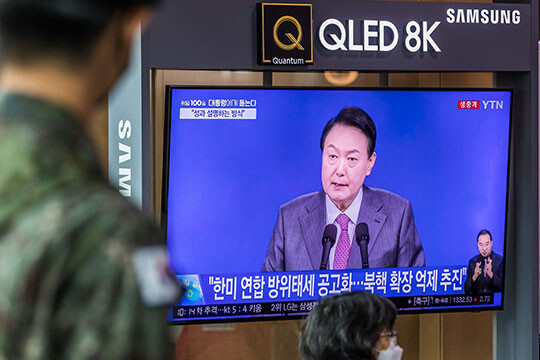 윤석열 대통령 취임 100일 기자회견이 생중계되고 있다. 사진=최준필 기자