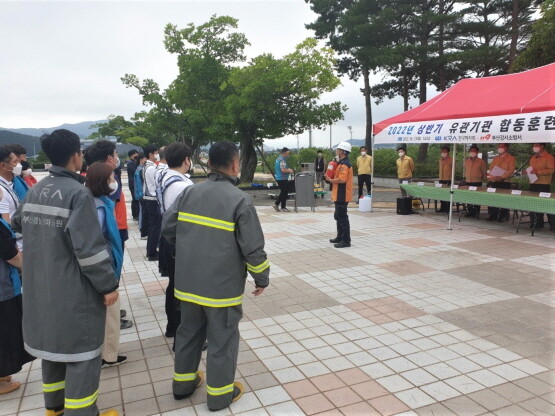 부산경남경마공원 소방훈련 장면. 사진=한국마사회 부산경남경마공원 제공