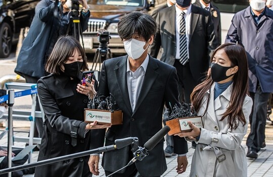 검찰에 진술을 하기 시작한 남욱 변호사는 10월 28일 서울중앙지법 형사합의22부(이준철 부장판사)가 심리한 대장동 사건 1심 재판에서 대장동 수익에 이 대표 측 지분이 있다는 취지로 말했다. 사진=최준필 기자