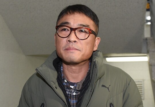11월 4일 서울고등법원 제30형사부는 “사건 기록과 신청인이 제출한 모든 자료를 살펴보면 검사의 혐의 없음 불기소 처분은 정당한 것으로 수긍할 수 있다”며 고소인의 재정신청을 기각했다. 비로소 김건모 성폭행 의혹은 사실이 아닌 것으로 드러났다. 사진=연합뉴스
