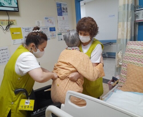 요양보호사 참고 이미지. 사진=온종합병원 제공