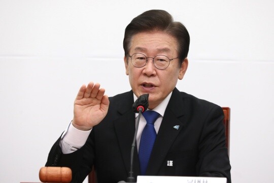 이재명 더불어민주당 대표가 11월 14일 국회에서 열린 최고위원회의에서 모두발언을 하고 있다. 사진=박은숙 기자