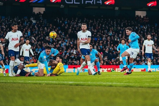 토트넘이 2-0으로 앞서다 내리 4골을 내주며 역전패했다. 사진=맨체스터 시티 페이스북