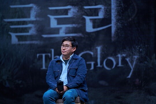 ‘더 글로리’ 파트2가 공개되자마자 미주 한인 커뮤니티에는 ‘연출자 안길호 PD로부터 학폭 피해를 입었다’ 내용의 글이 게재됐다. 사진=넷플릭스 제공