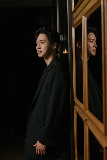 '롱디'는 디지털 기기의 화면만으로 영상을 구성하는 '스크린 라이프' 촬영 기법으로 연출됐다. 사진=트웰브져니 제공