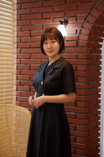 JTBC 수목드라마 '나쁜 엄마'에서 아들만을 위해 사는 엄마 진영순 역을 맡은 배우 라미란은 그의 행복한 결말에 만족한다고 말했다. 제공=씨제스 제공