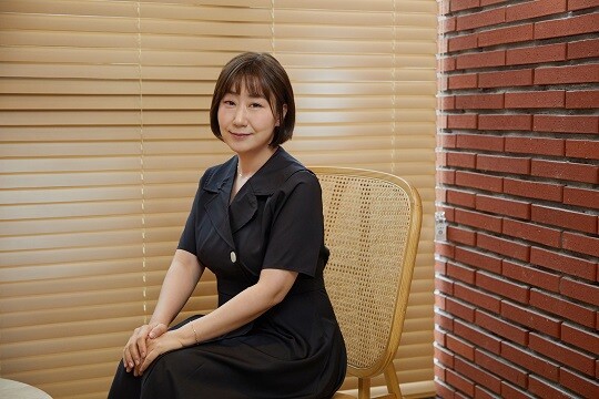 극 중 영순이 아들 강호를 차가운 시냇물에 집어넣고 혼자 힘으로 빠져나오게 몰아세우는 장면에 대해 라미란은 "시청자들에게 제일 욕을 많이 먹은 신이었다"고 설명했다. 제공=씨제스 제공