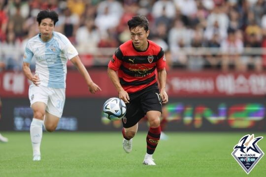 포항스틸러스 고영준이 공수에서 맹활약하고 있다. 사진=프로축구연맹 제공