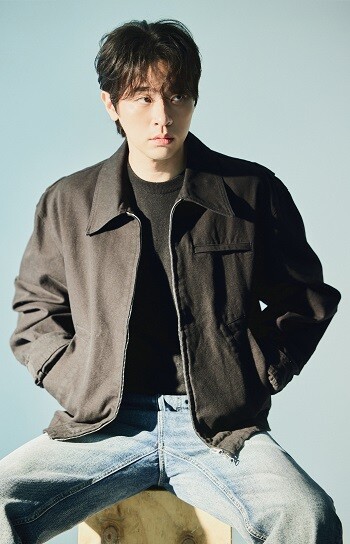 배우 박정민(36)은 영화 '밀수'에서 순박한 막내 일꾼에서 악당으로 변모하는 장도리 역을 맡아 악역 변신을 선보였다. 사진=샘컴퍼니 제공