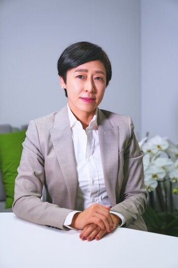 서혜진 PD는 “이제는 전혀 다른 기획으로 트롯 가수들의 새로운 길을 모색해줘야 할 때라고 생각했다. ‘현역가왕’은 그 고민 끝에 나온 기획이다”고 밝혔다. 사진=크레아스튜디오 제공