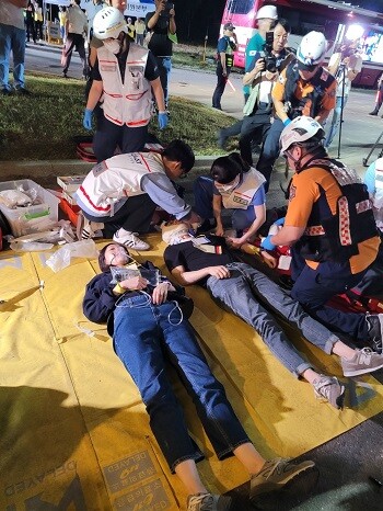 성남시를 비롯한 16개 기관이 SRT 고속철도 터널 화재 사고 대응 훈련을 실시하고 있다. 사진=성남시 제공