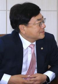 [울산] 서범수 의원 "도로위 흉기 '화물차적재함 불법장치 단속' 강화해야" 外