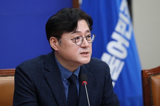 홍익표 더불어민주당 원내대표가 지난 9월 27일 국회에서 열린 최고위원회의에서 모두 발언을 하고 있다. 사진=박은숙 기자