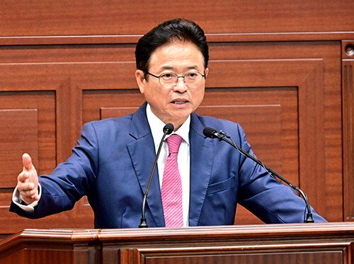 이철우 지사가 지난 20일 경북도의회 공항관련 도정질문에 답변하고 있다. 사진=경부도 제공