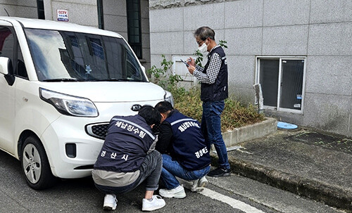 경산시가 체납 차량 권역별 합동 번호판 영치를 실시하고 있다. 사진=경산시 제공