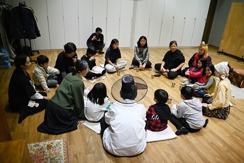 이야기 판놀음 <오누이와 호랑이> 한 장면. 사진=너영나영 제공