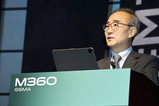 김영섭 KT 대표가 지난 9월 서울시 중구 웨스틴조선호텔에서 열린 ‘GSMA M360 APAC 콘퍼런스’에서 기조연설을 하고 있다. 사진=KT 제공