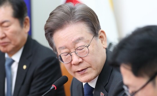 이재명 더불어민주당 대표가 12월 1일 국회에서 열린 최고위원회의에 참석했다. 사진=박은숙 기자