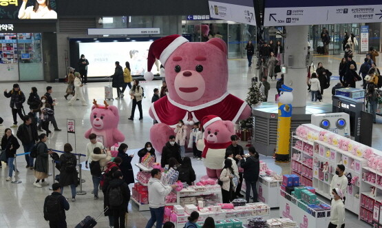 부산역 2층 벨리곰 팝업스토어에 많은 고객들이 방문하고 있다. 사진=코레일유통 제공