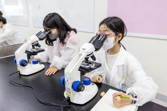 개인교육 프로그램 참여 모습. 사진=국립부산과학관 제공