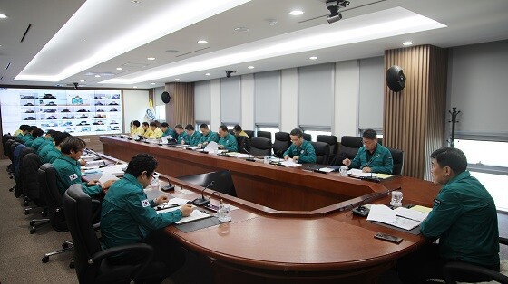 한국해양교통안전공단이 20일 본사에서 해양안전 긴급점검회의를 갖고 있다. 사진=한국해양교통안전공단 제공
