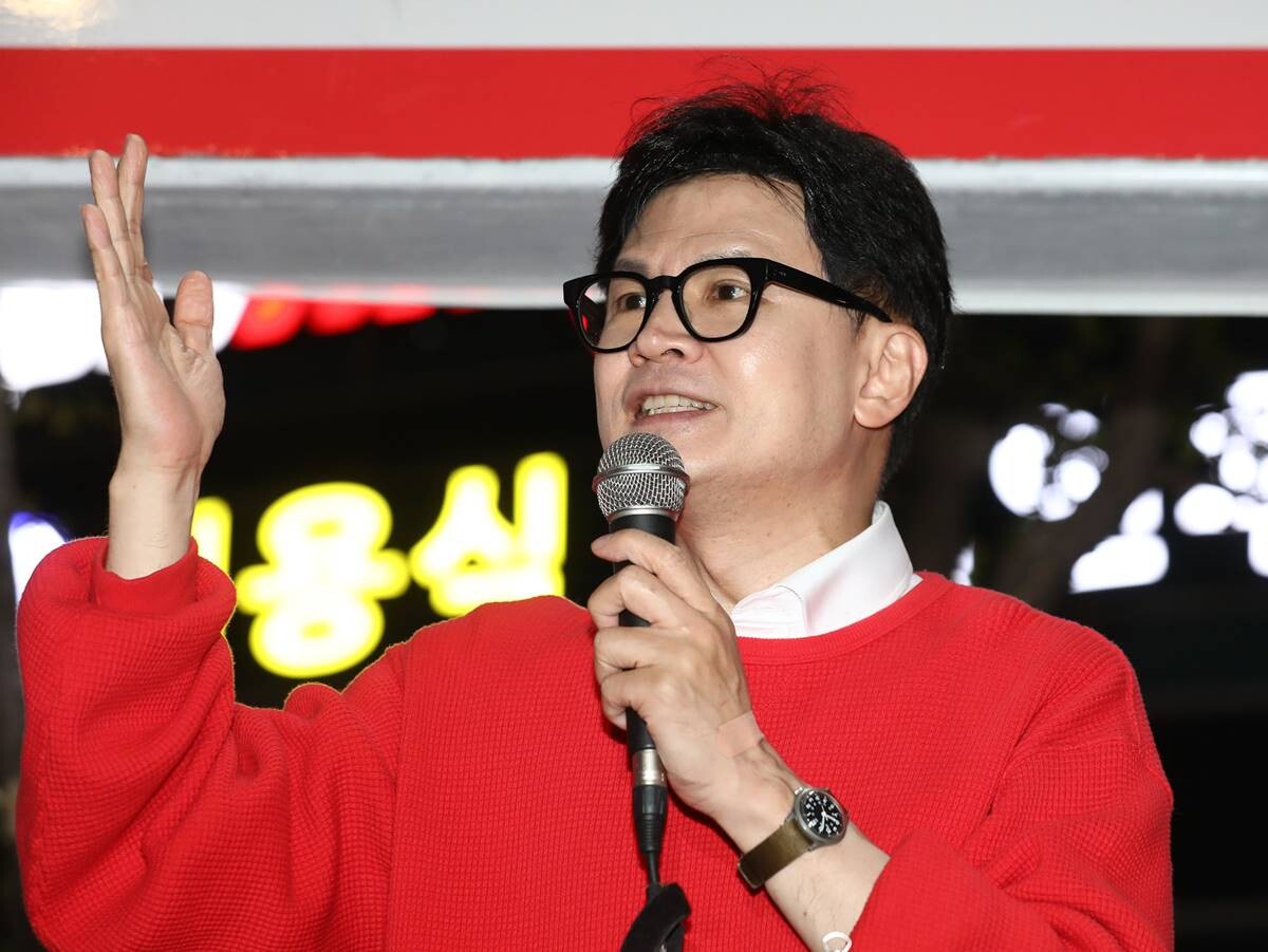 한동훈 위원장이 이재명 대표와 김준혁 후보를 향한 강도 높은 비판을 이어가고 있다. 사진=임준선 기자