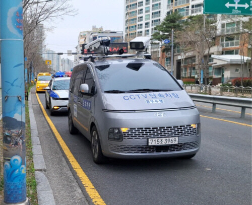 기장군이 기장경찰서와 합동으로 주정차 단속을 시행하고 있다. 사진=기장군 제공