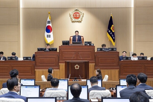 지난달 3일 열린 제346회 임시회 본회의. 사진=경북도의회 제공