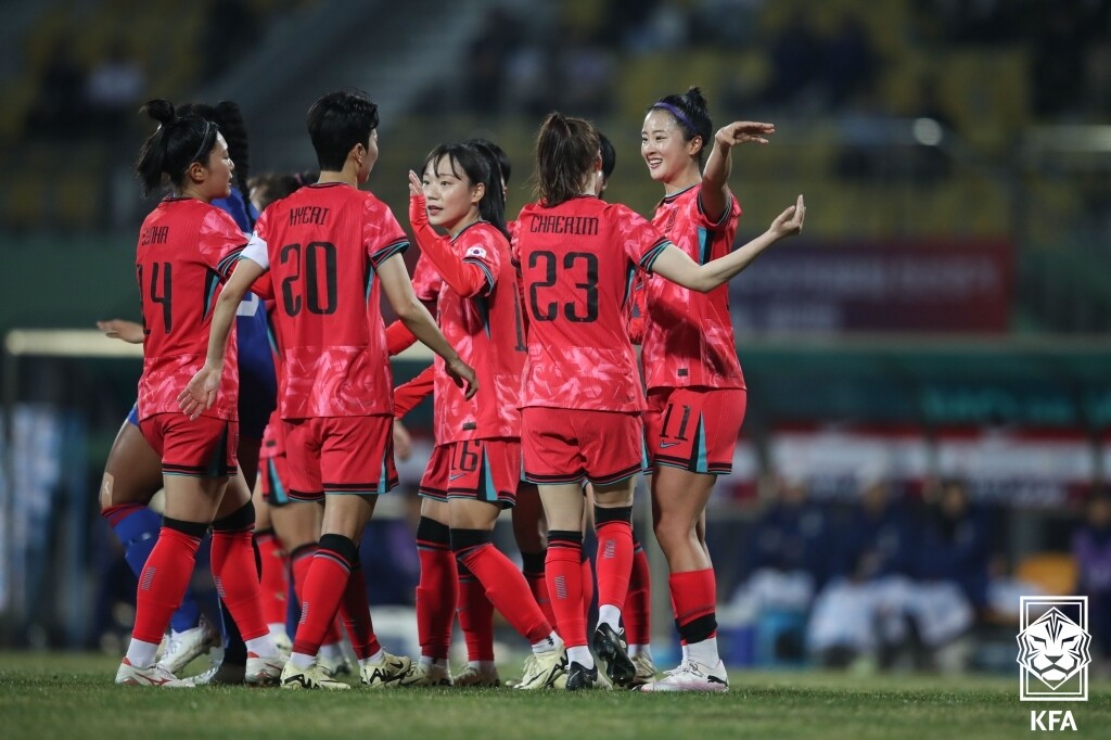 여자 대표팀 선수들은 남자 대표팀에 비해 지원이 부족하다고 입을 모았다. 사진=KFA 제공