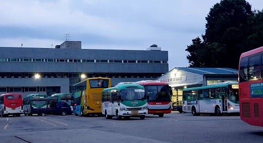 시청역 역주행 사고를 일으킨 차 씨의 직장 동료들은 하나 같이 '믿기 힘들다'는 반응을 보였다. 차 씨가 일한 경기 안산 K 여객 전경. 사진=주현웅 기자