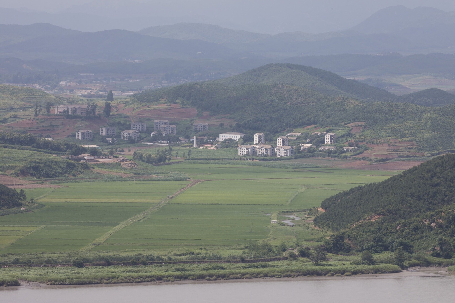 6월 30일, 경기 김포시 애기봉 전망대에서 바라본 북한 개풍군 일대. 사진=이종현 기자