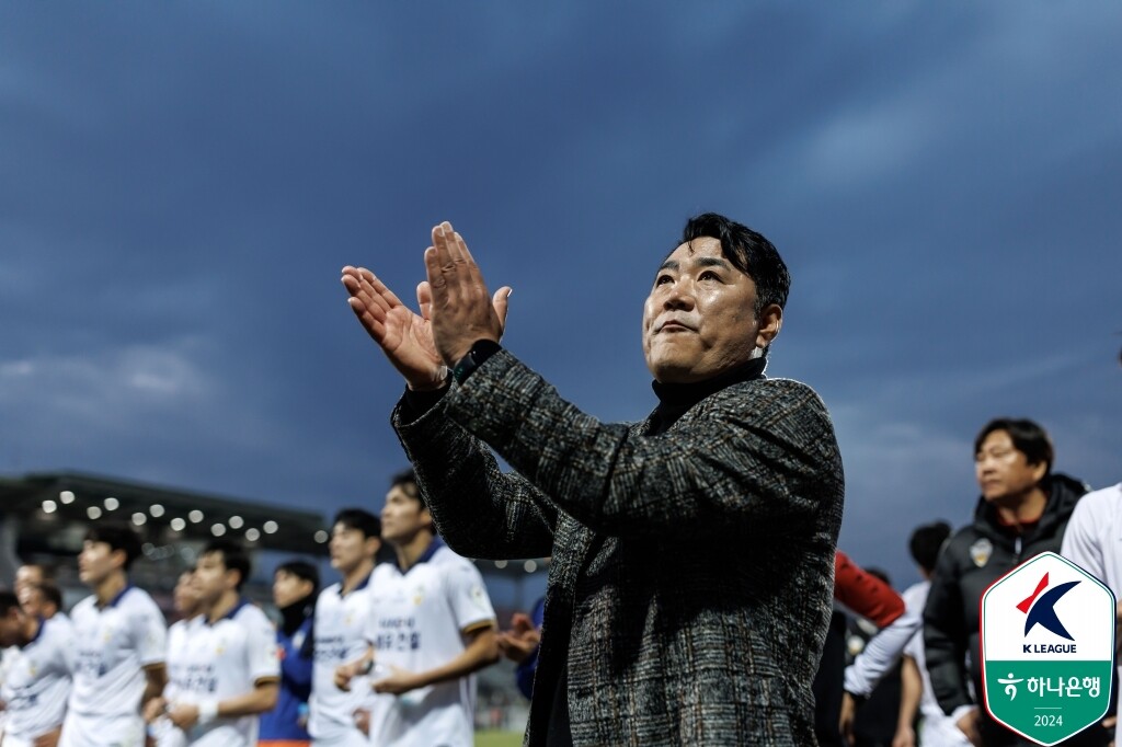 김현석 감독이 충남아산의 유망주 정마호를 칭찬했다. 사진=한국프로축구연맹 제공