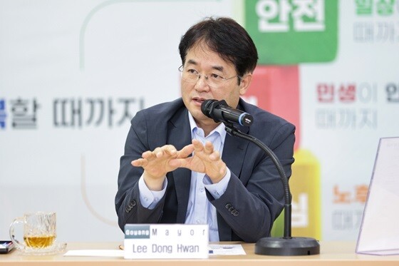 필리핀 필라시 대표단과 논의중인 이동환 시장. 사진=고양특례시 제공