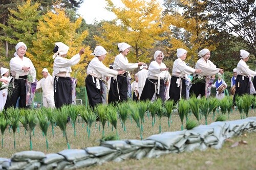 제26회 경기도민속예술제에 참가한 양평민요보존회 회원들. 사진=양평민요보존회 제공