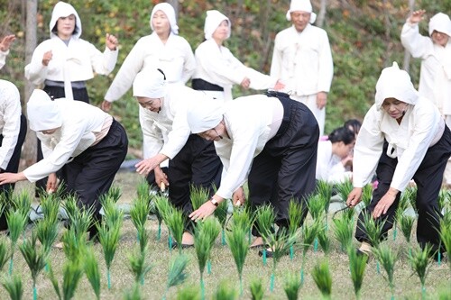 제26회 경기도민속예술제에 참가한 양평민요보존회 회원들. 사진=양평민요보존회 제공