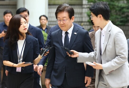 지난 9월 20일 서울중앙지방법원에 출석한 이재명 더불어민주당 대표. 사진=임준선 기자