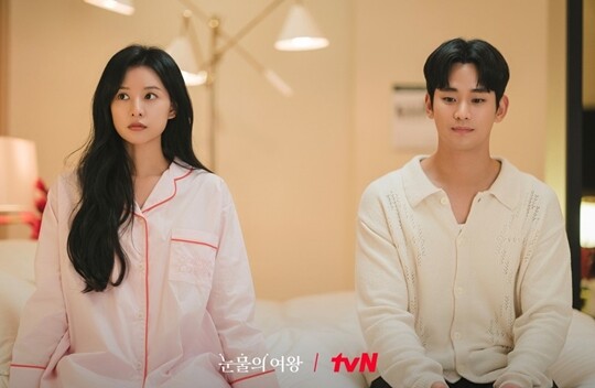 대작 제작비는 상상을 초월한다. ‘눈물의 여왕’에는 한 회당 35억 원의 제작비를 쏟아부었다. 총 제작비는 560억 원 수준이다. 사진=tvN 제공