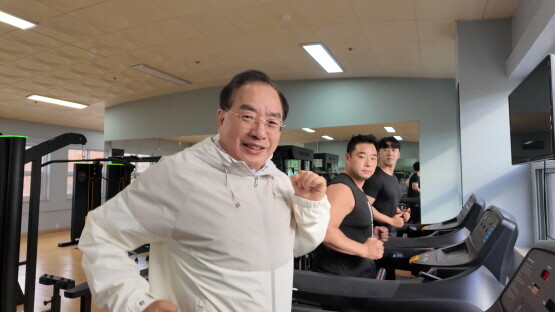 하윤수 교육감 쇼츠 영상 캡처 이미지. 사진=부산시교육청 제공