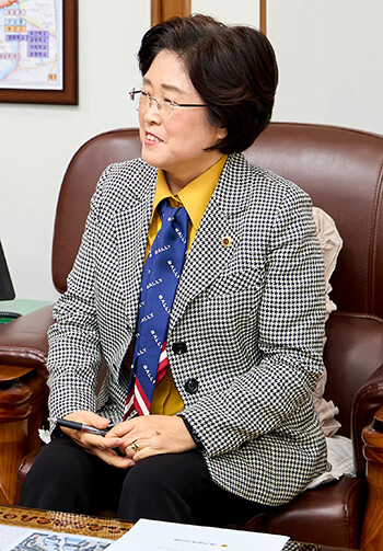 이재화 대구시의회 부의장이 '일요신문'과 인터뷰를 갖고 있다. 사진=대구시의회 제공