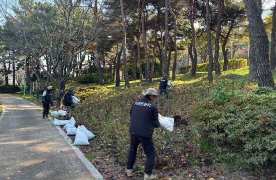 망향정 진달래동산 조성 모습. 사진=기장군 제공