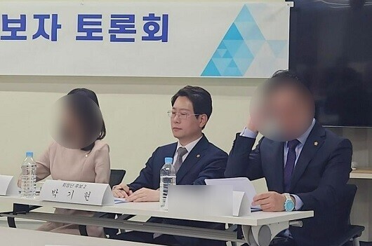 박기현 한국공인노무사회장이 지난 1월 2일 정치자금법 위반 등 혐의로 검찰에 송치됐다. 사진=한국공인노무사회 제공