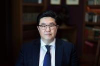 알고 보면 재벌 혐오자? 김병주 MBK 회장 자전 소설 ‘Offerings’ 들여다보니