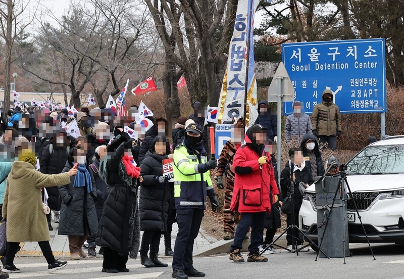 '서부지법 난입 사태' 이후 윤석열 대통령 지지자들이 서울구치소와 헌법재판소 등에 난입해 폭력 사태를 벌일지 모른다는 우려가 커지고 있다.  사진=임준선 기자