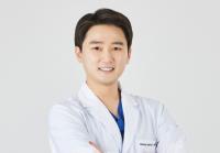 임플란트, 식립 전후 철저한 관리가 성공 열쇠