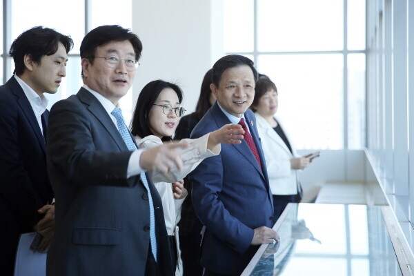 윤원석 인천경제청장, 주한중국대사와 경제 협력 방안 논의. 사진=인천경제청 제공