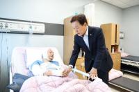 [경남도] 박완수 도지사, 산청 산불 부상자 찾아 “치료 지원 아끼지 않겠다” 외