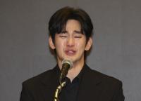 '성범죄→협박→스토킹' 고소·고발…김수현이 폭로전을 대하는 법